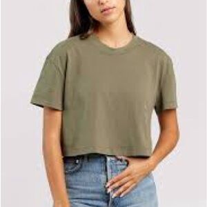 nuuds Olive Short Sleeve Everyday Crop Tee M